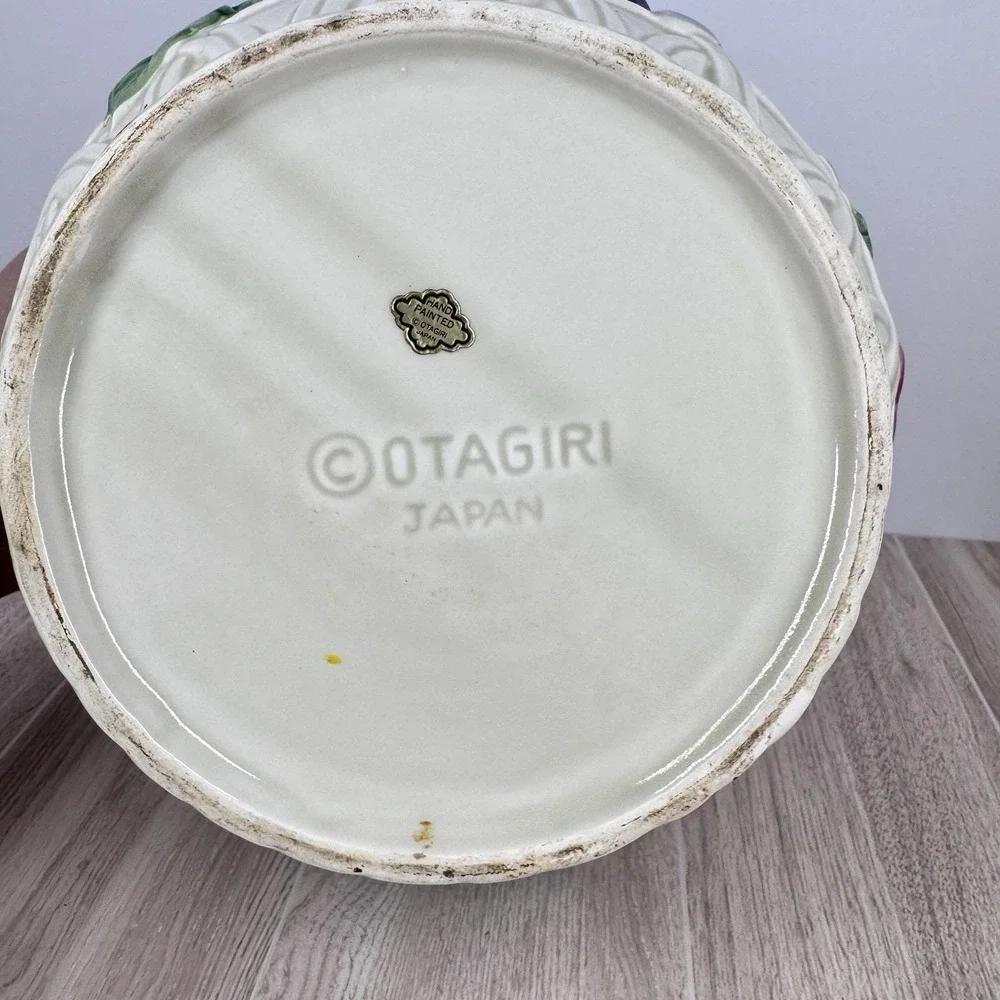 Otagiri‎ Japan Fruit Basket Cookie Jar Ceramic Apple Grape Strawberry READ